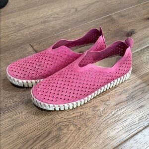 Ilse Jacobsen Fuchsia Slip-On Flats
